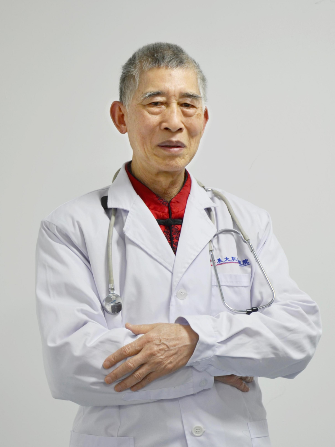 谢力子照片(1).png